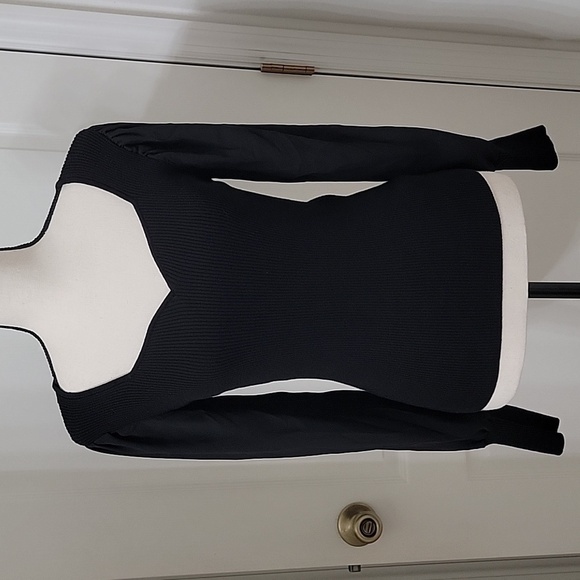 Halogen Size XS Black Ribbed Top, Long Sleeve, Sweetheart Neckline. Gently Used - Picture 1 of 12